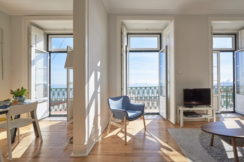 Encantador Apartamento en Lisboa con Vistas al río