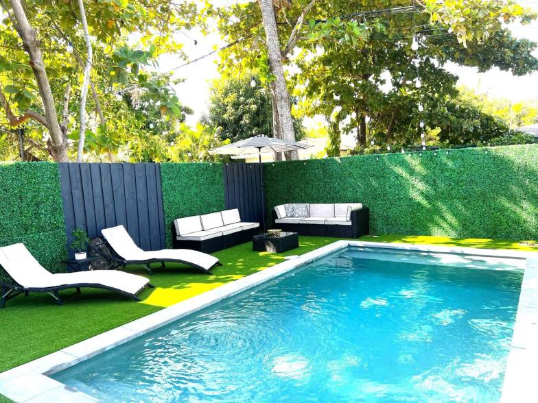 Lux Villa en Design District con piscina climatizada de agua salada