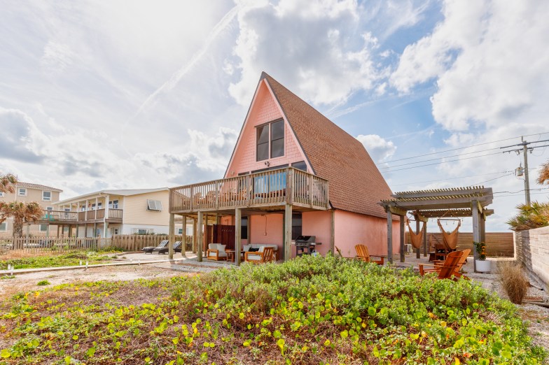 El caballito de mar rosa: marco en A moderno frente a la playa - Playa de Ponte Vedra